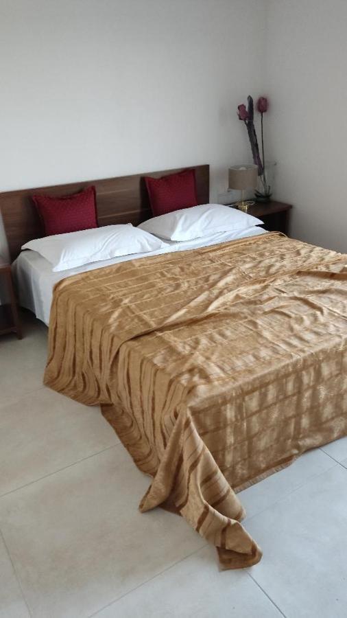 Iris Home 4 Paralía Kültér fotó